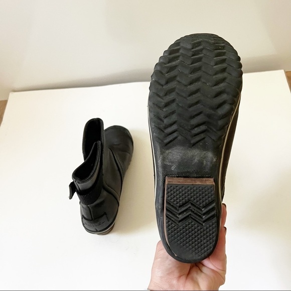 Sorel Slimboot Pull-On Weather Boots - Picture 7 of 11